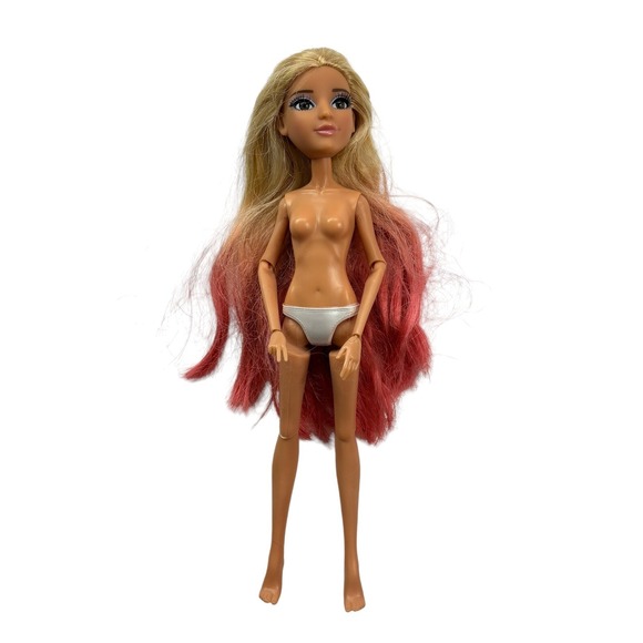 Disney Descendants Evie, Mc2 Adrienne, Wonder Woman Dolls & Monster High Luggage - Picture 10 of 16